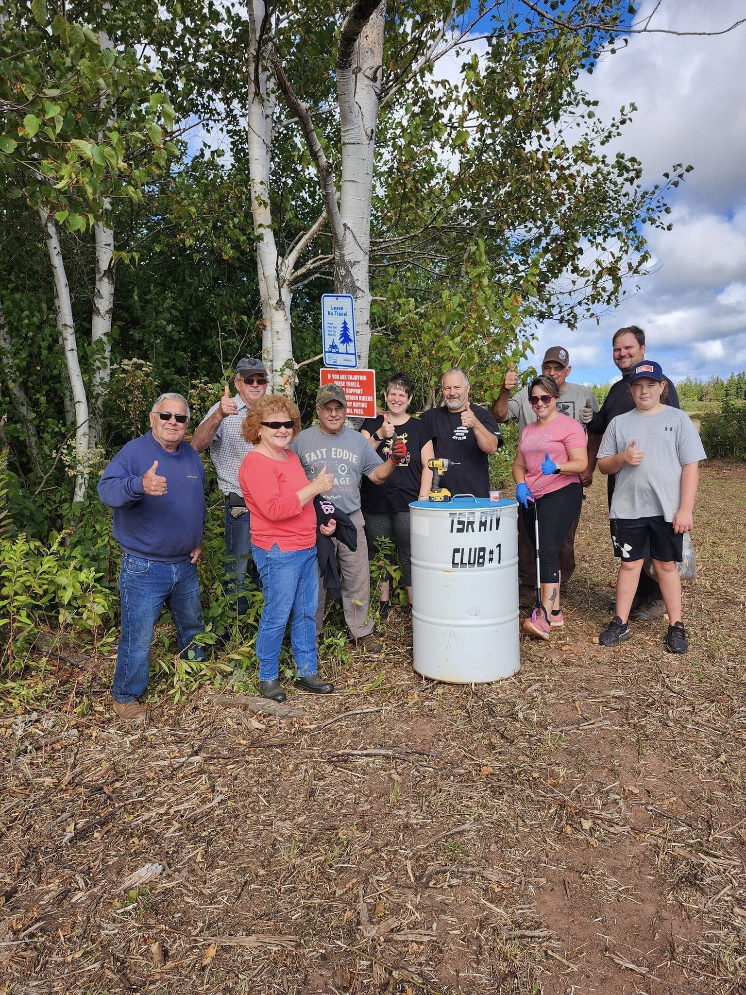211AeBjfU6MT-walking-trails-TSR